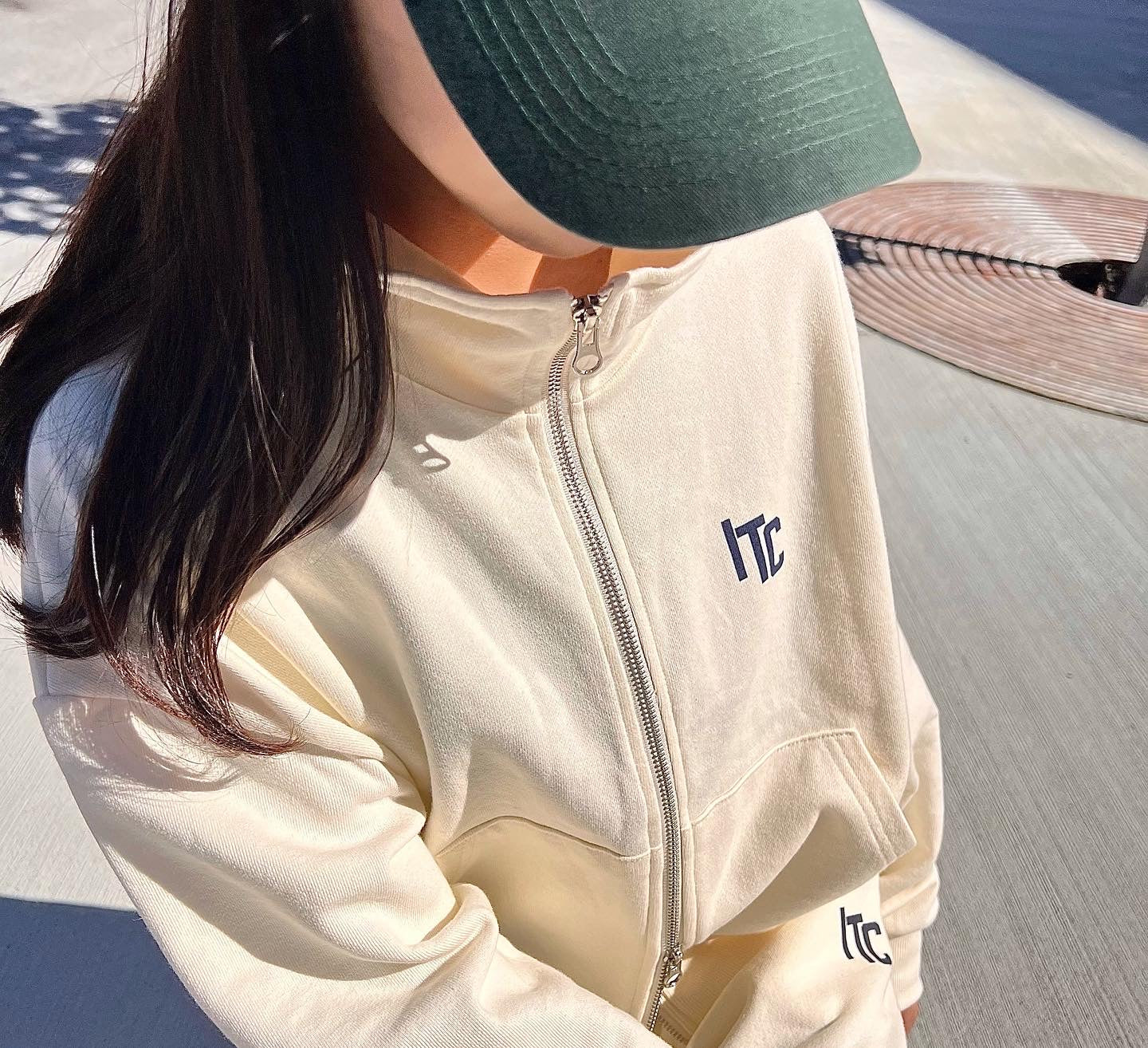 ITC Double Zip-up Ivory