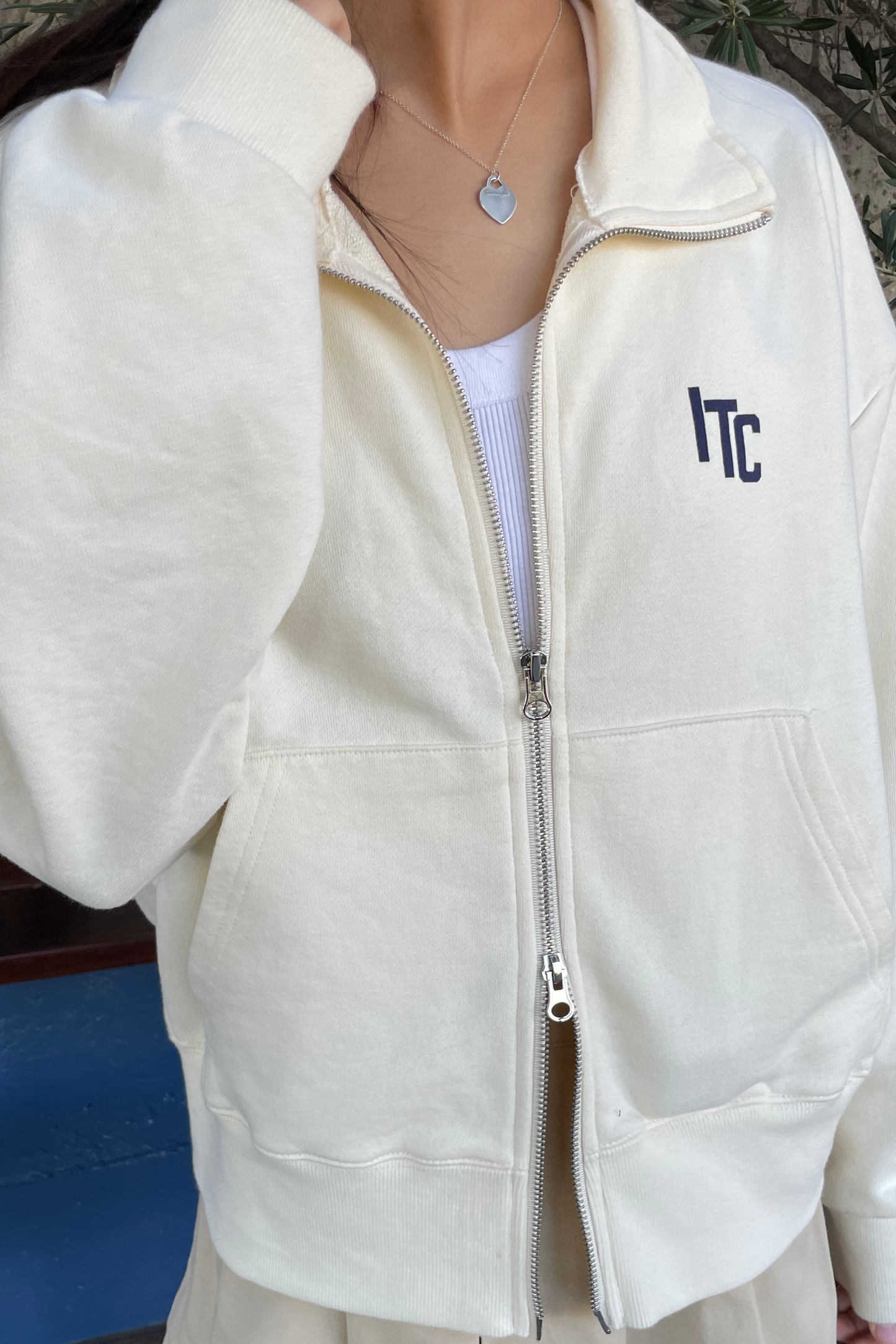ITC Double Zip-up Ivory